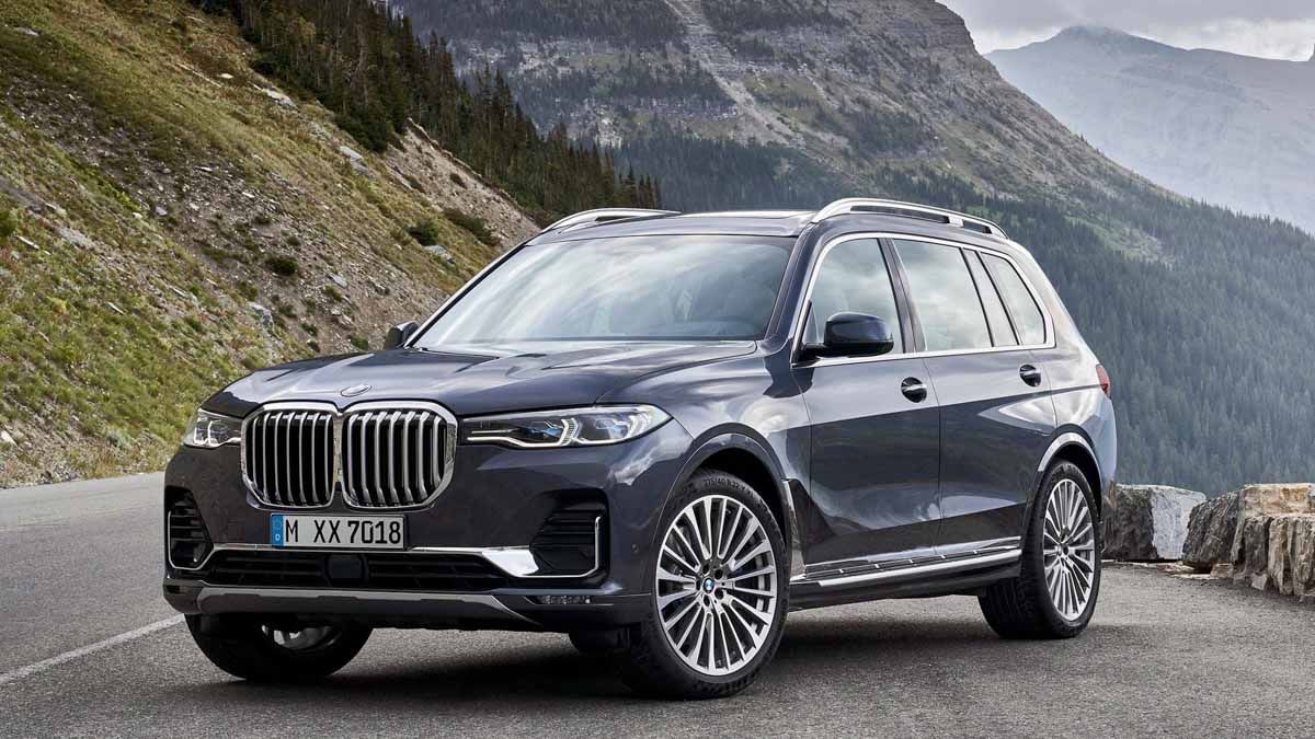 Read more about the article Top 5 Luxury Cars You Can Buy in India