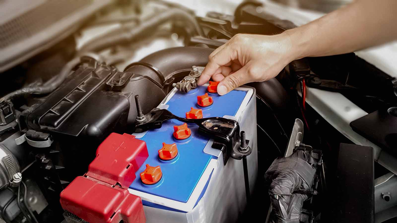 Read more about the article How to Safely Jump-Start Your Car’s Battery