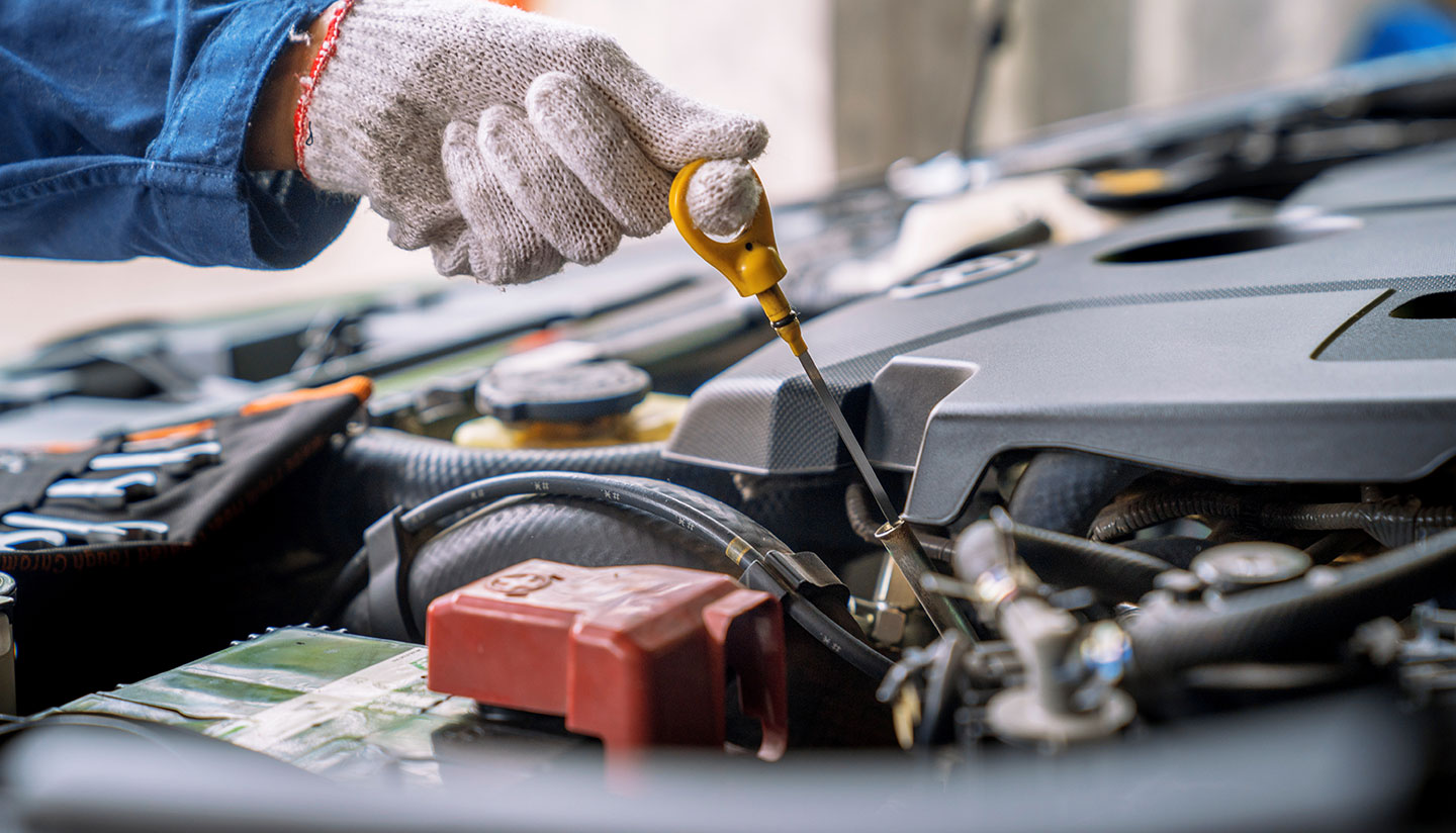Read more about the article Car Maintenance Checklist: What to Do Every Month