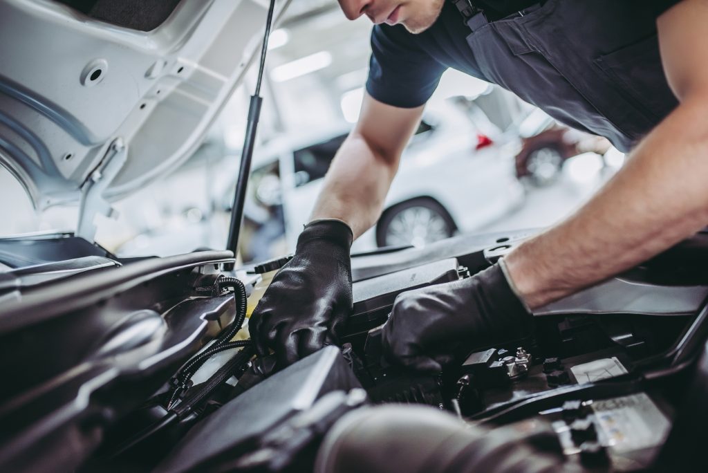 Read more about the article Is It Okay to Skip Regular Car Servicing? The Risks