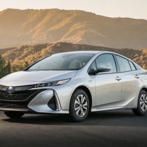 Top Compact Petrol Cars for Busy Indian Cities