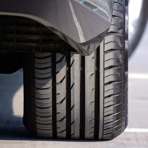 Performance vs Efficiency: Choosing the Right Tyres for Your Car